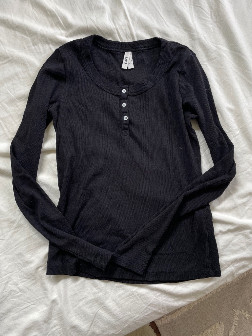Pact small organic Henley